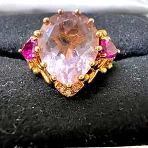 EUC 925 silver gold plated statement ring. Size 7 pink gems